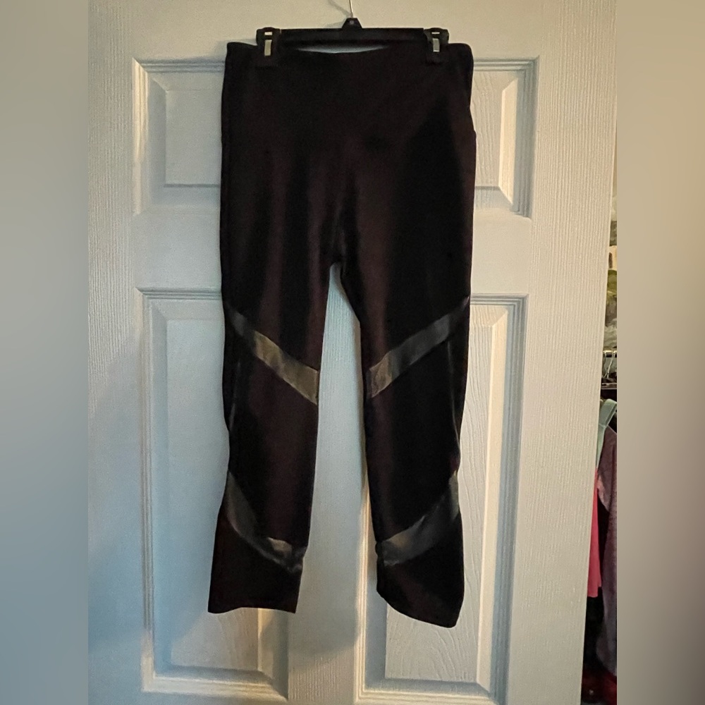 🎉3 for $25 Gaiam leggings